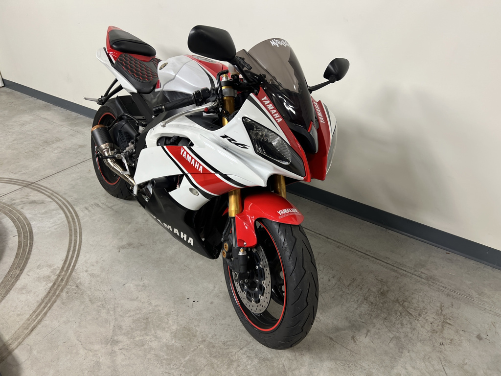2012 Yamaha YZF R6 GP EDITION R6 in Peninsula, OH