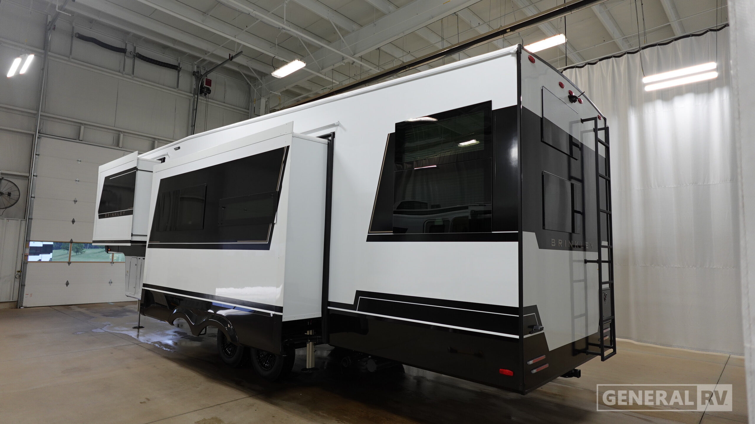 2027 Brinkley MODEL Z 3210 in dover FL