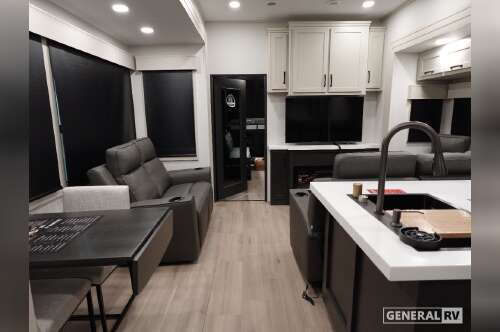 2026 Grand Design MOMENTUM 395MS in clarkston MI