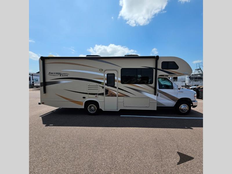 2017 Thor Motor Coach Freedom Elite 26HE in tea SD