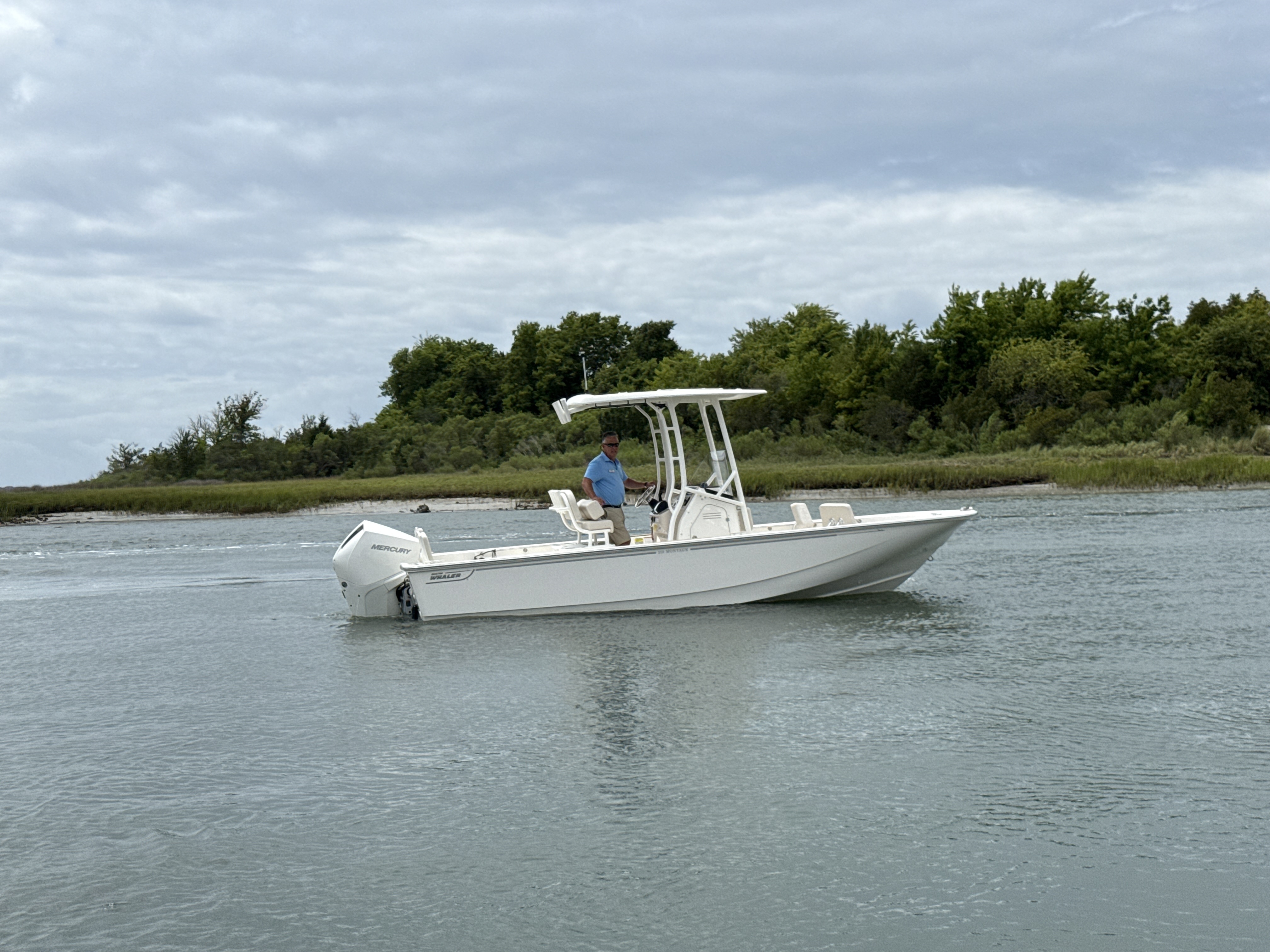 2026 Boston Whaler 210 Montauk in wrightsville beach NC