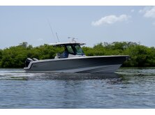 Boston Whaler 330 Outrage Review image
