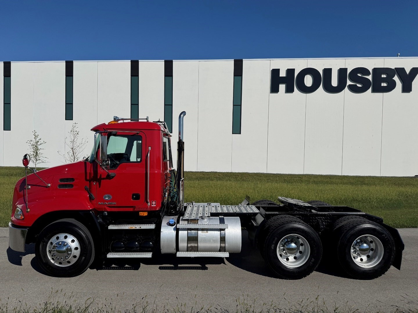 2018 MACK 600 in Ankeny, IA