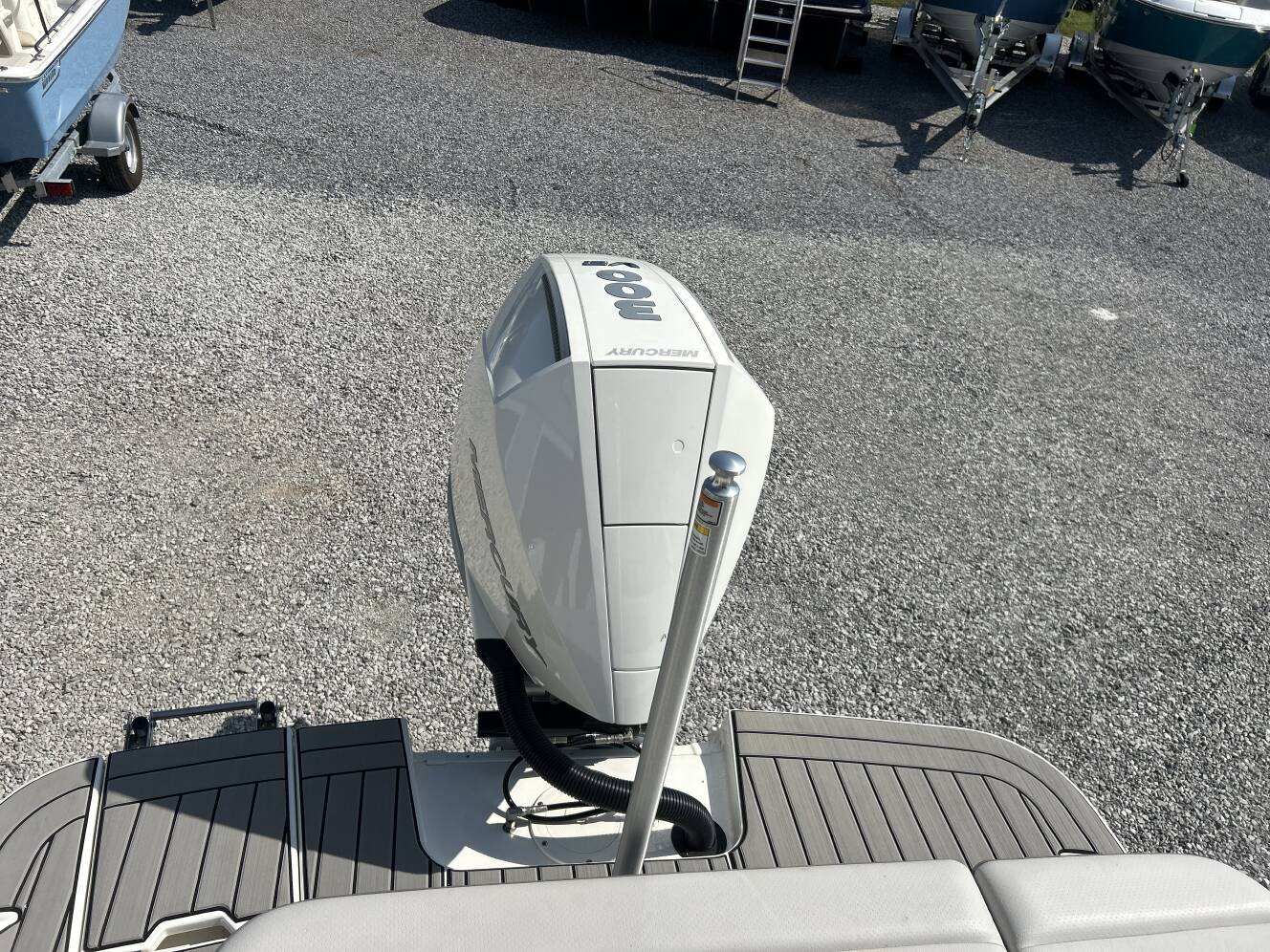 A photo of this 2027 Sea Ray SDX 270 Outboard