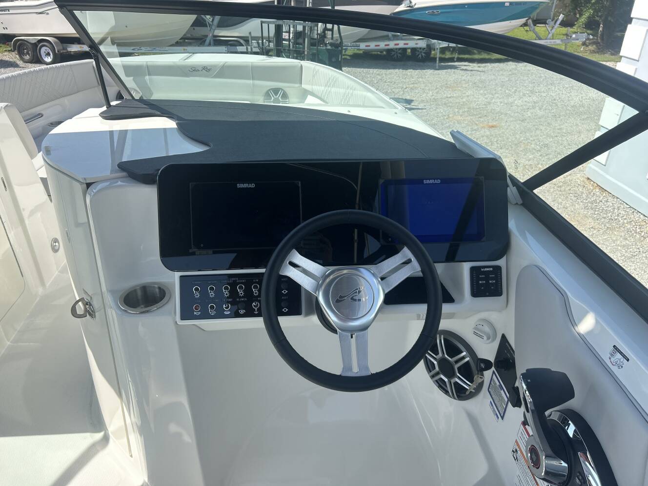A photo of this 2027 Sea Ray SDX 270 Outboard
