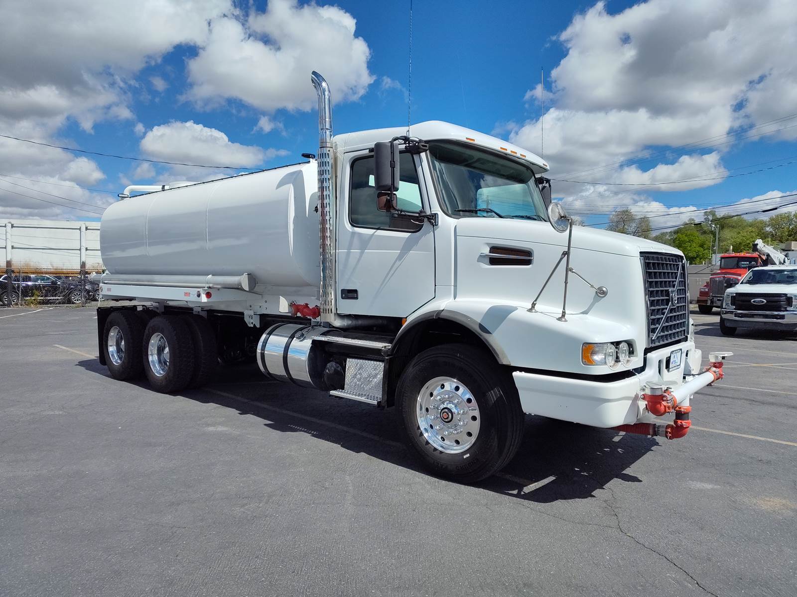 2007 VOLVO VHD in Midvale, UT