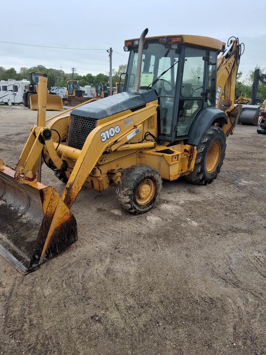 2003 John Deere 310G in Crofton, MD