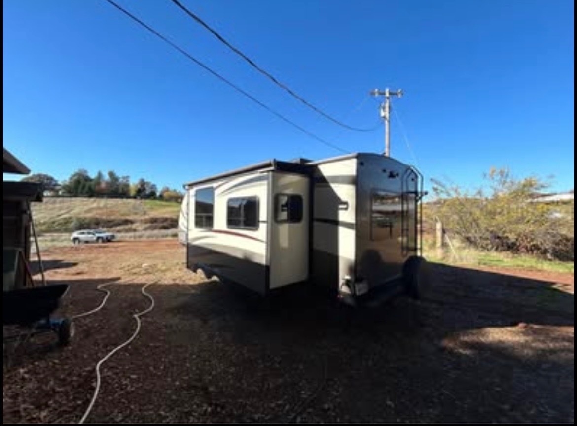 2016 Forest River SURVEYOR 186 in browns valley CA