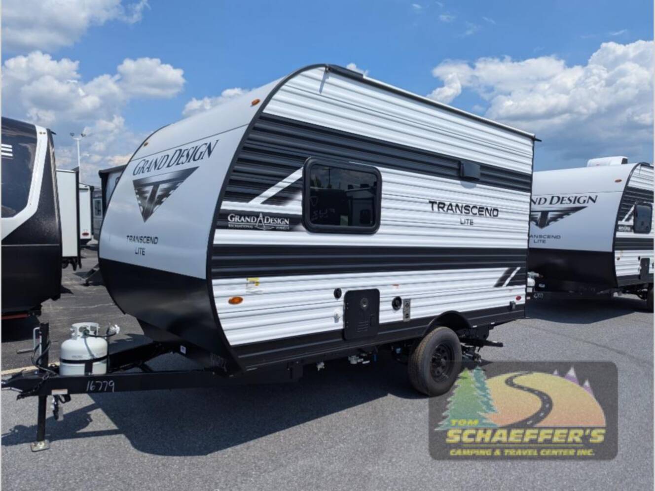 A photo of this 2027 Grand Design Transcend Lite 121RBL