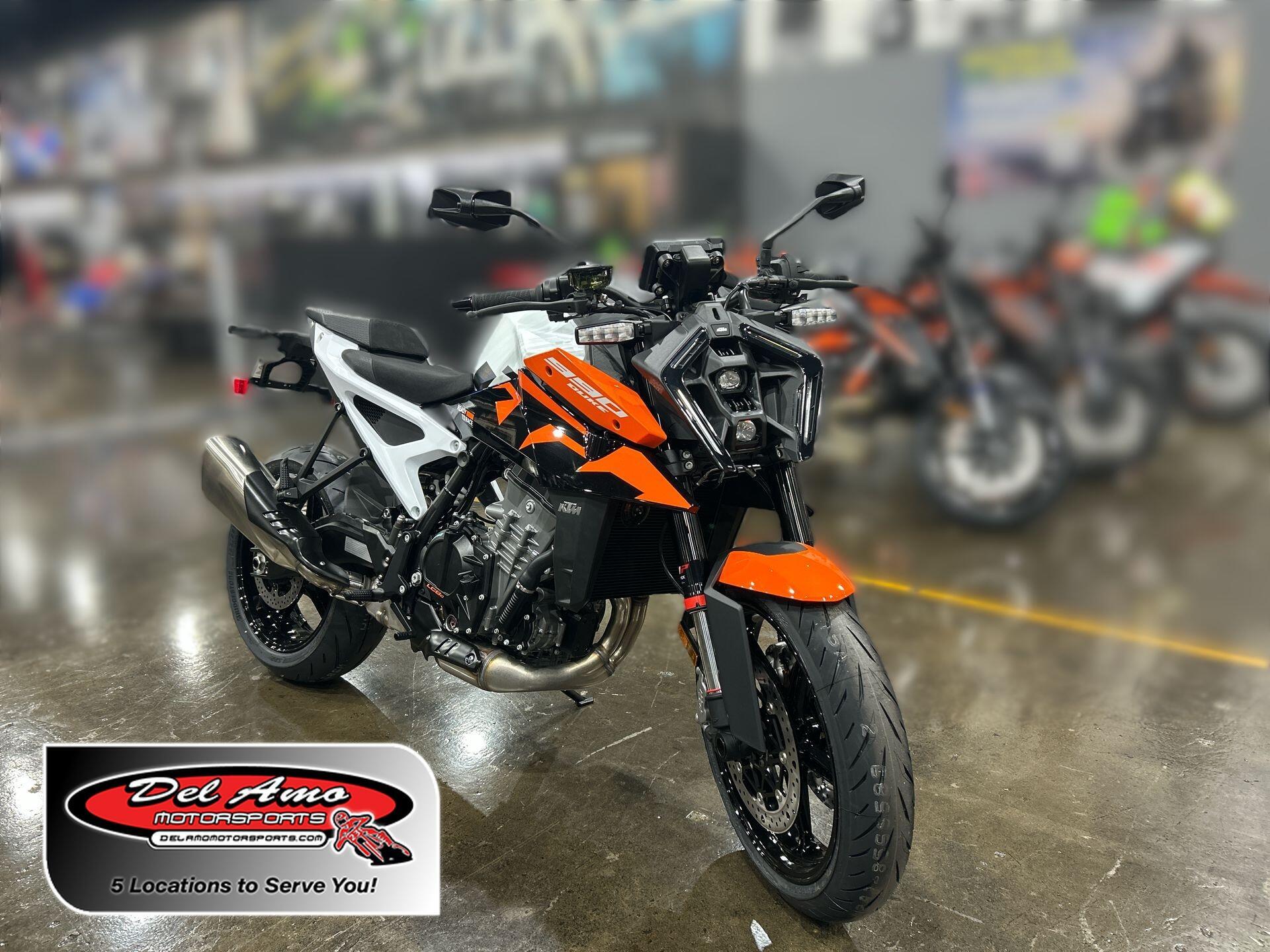 2027 KTM 990 DUKE 990 in Redondo Beach, CA