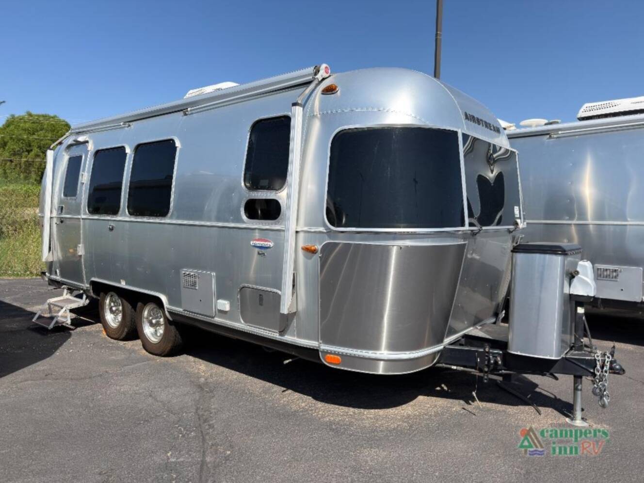 A photo of this 2019 Airstream International Signature 23FB