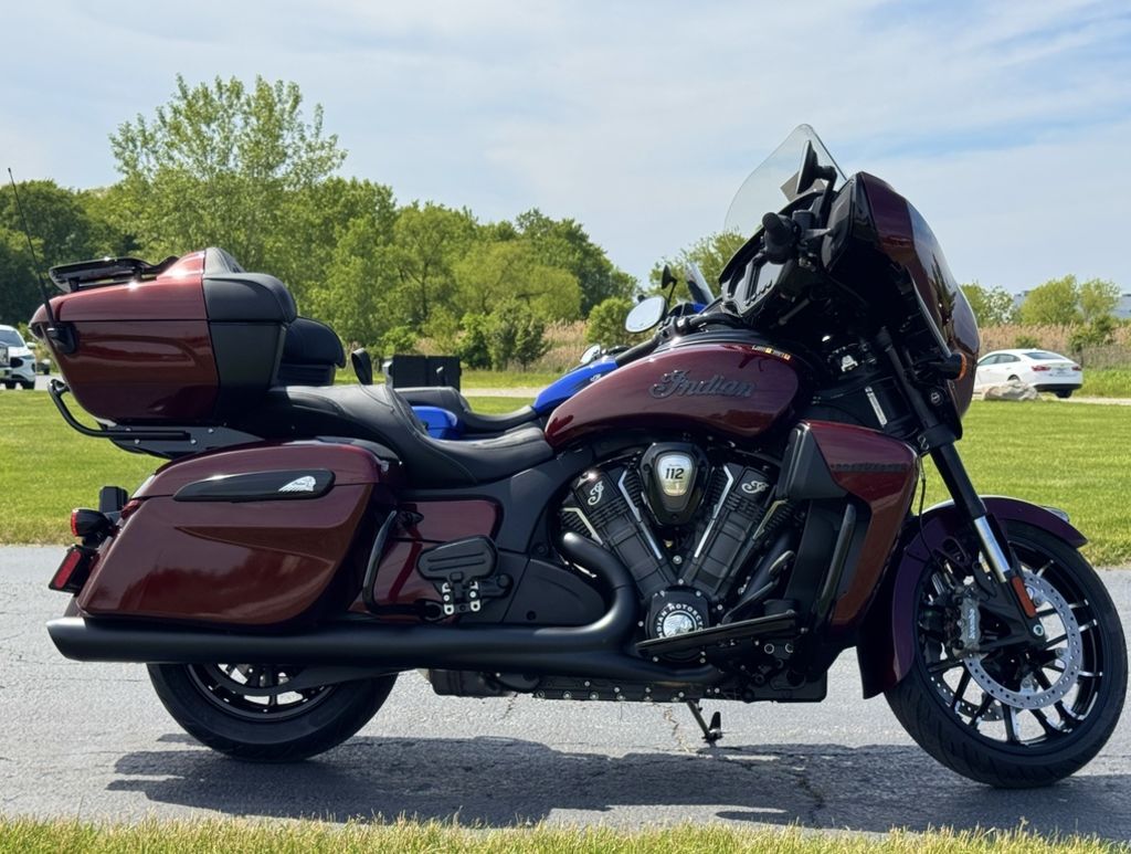 2026 Indian Motorcycle® Roadmaster® PowerPlus Dark Horse® 112 w/PowerBand Mar DARK HORSE in Monee, IL