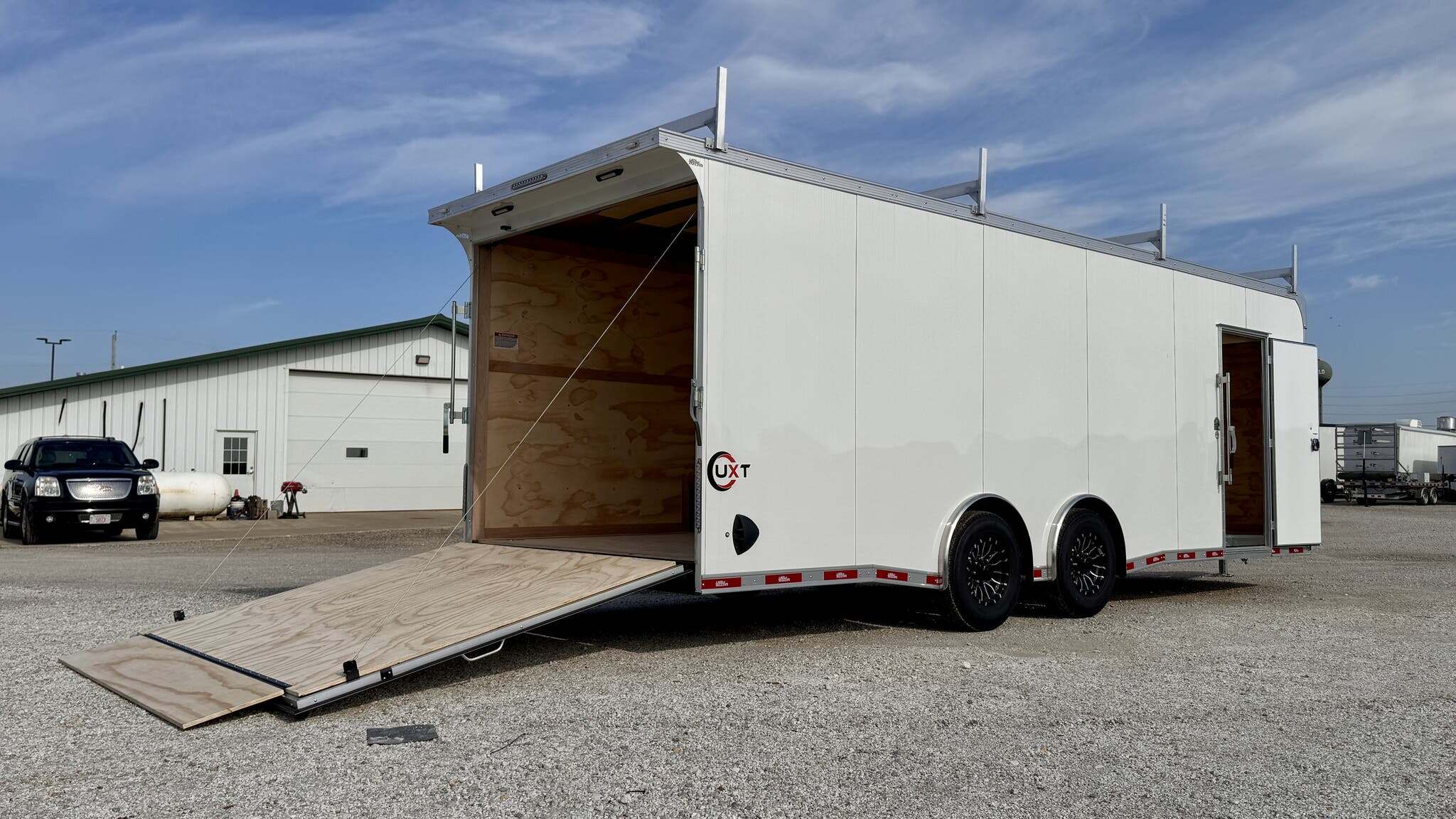 2026 United Trailers UXT 8.5x24- DOUBLE I BEAM - LADDER RACK - 14000# in Goodfield, IL