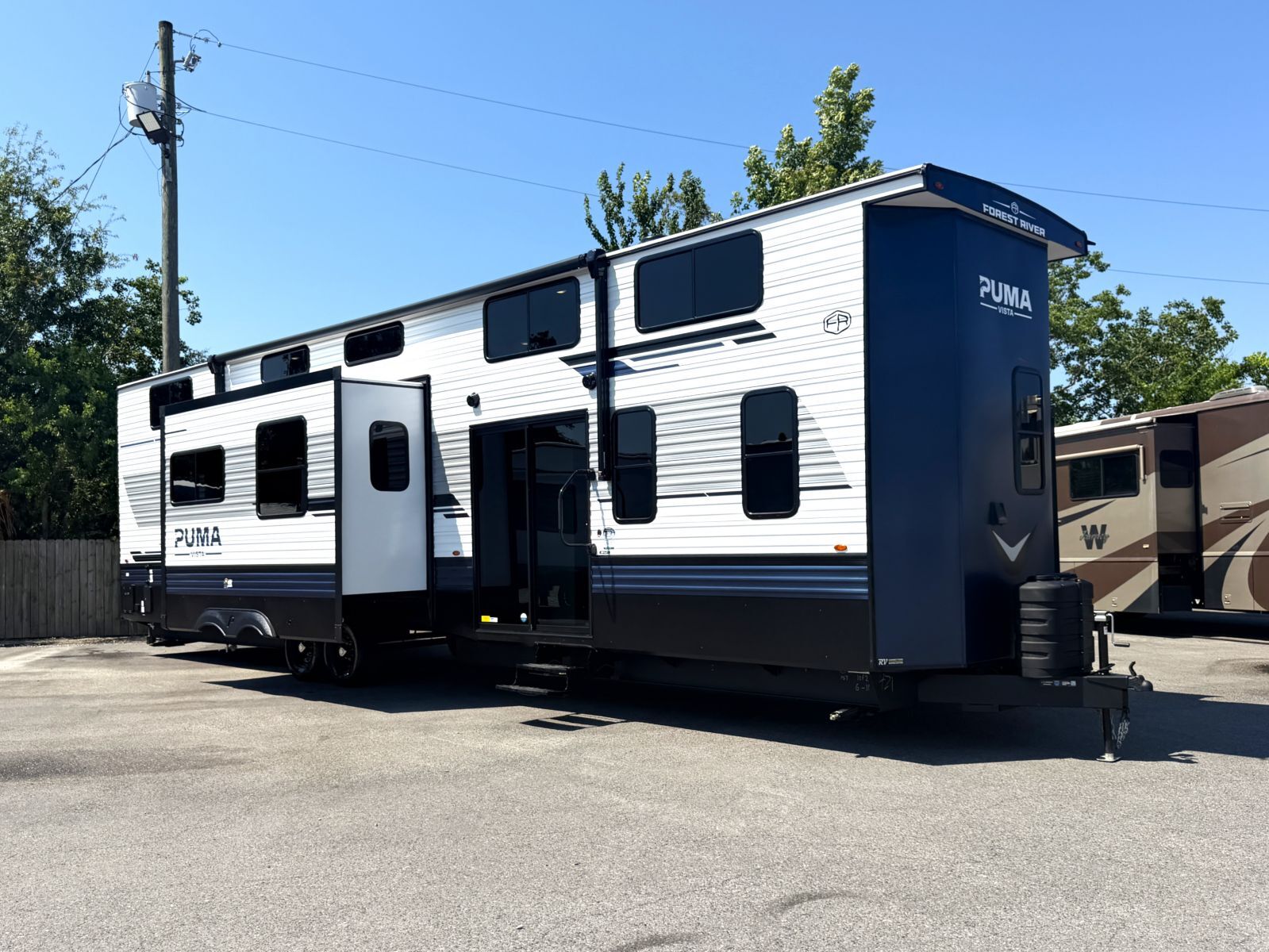 2027 Palomino Puma 421LFT in panama city FL