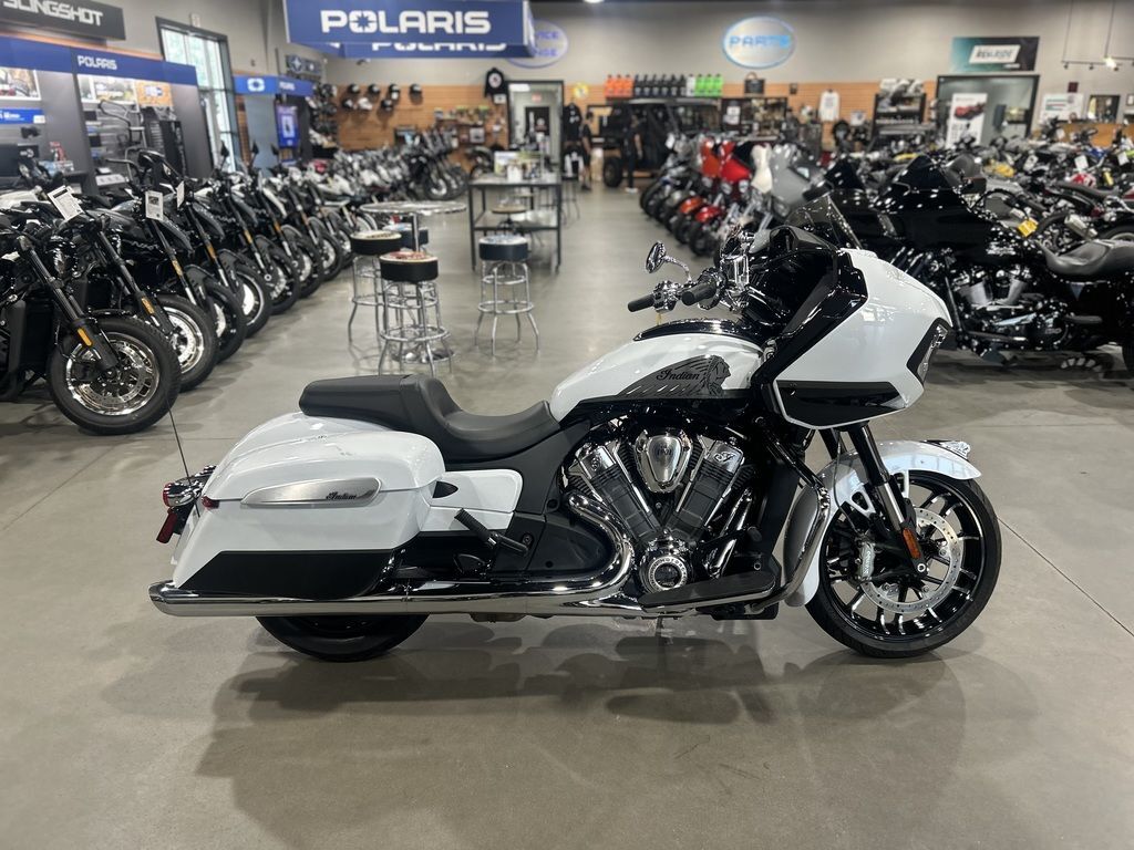 2024 Indian Motorcycle® Challenger® Limited Ghost White Metallic LIMITED in Fayetteville, NC