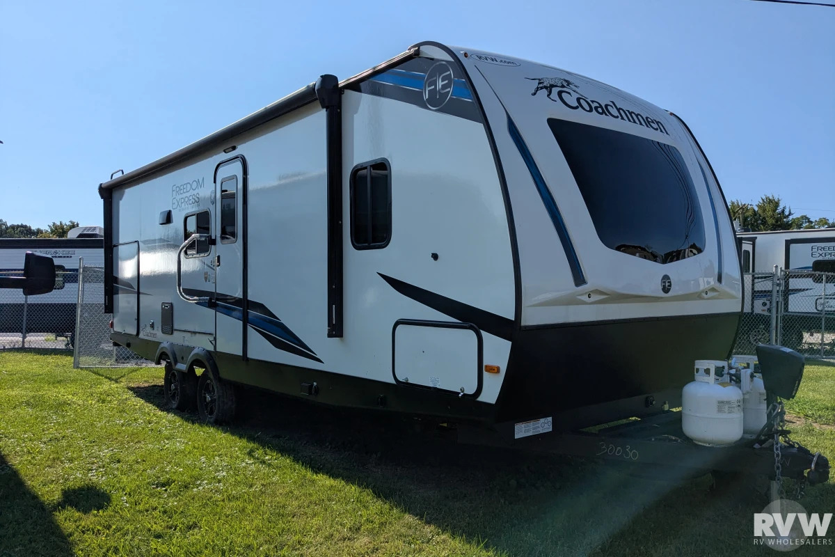 2025 Coachmen Freedom Express Ultralite 252RBS in delaware OH