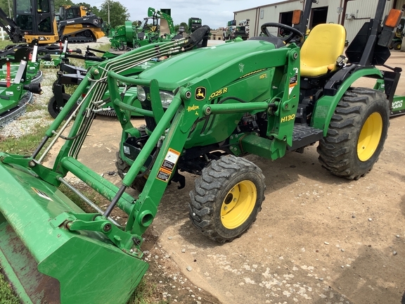 2014 John Deere 2025R in Paris, TN