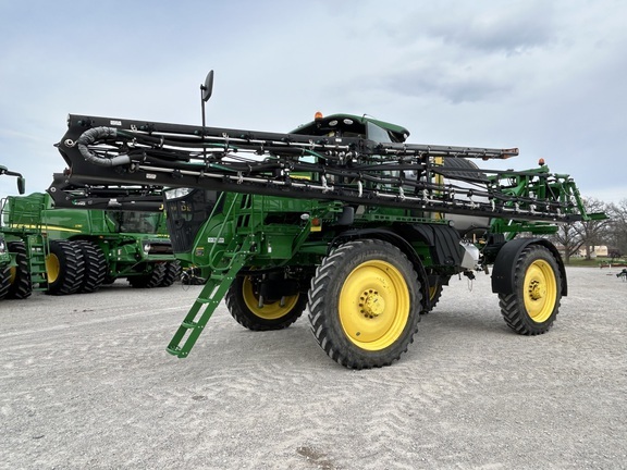 2019 John Deere R4044 in Effingham, IL