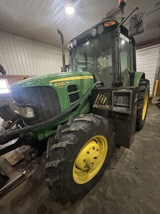 2009 John Deere 6330 Premium in Mount Vernon, OH