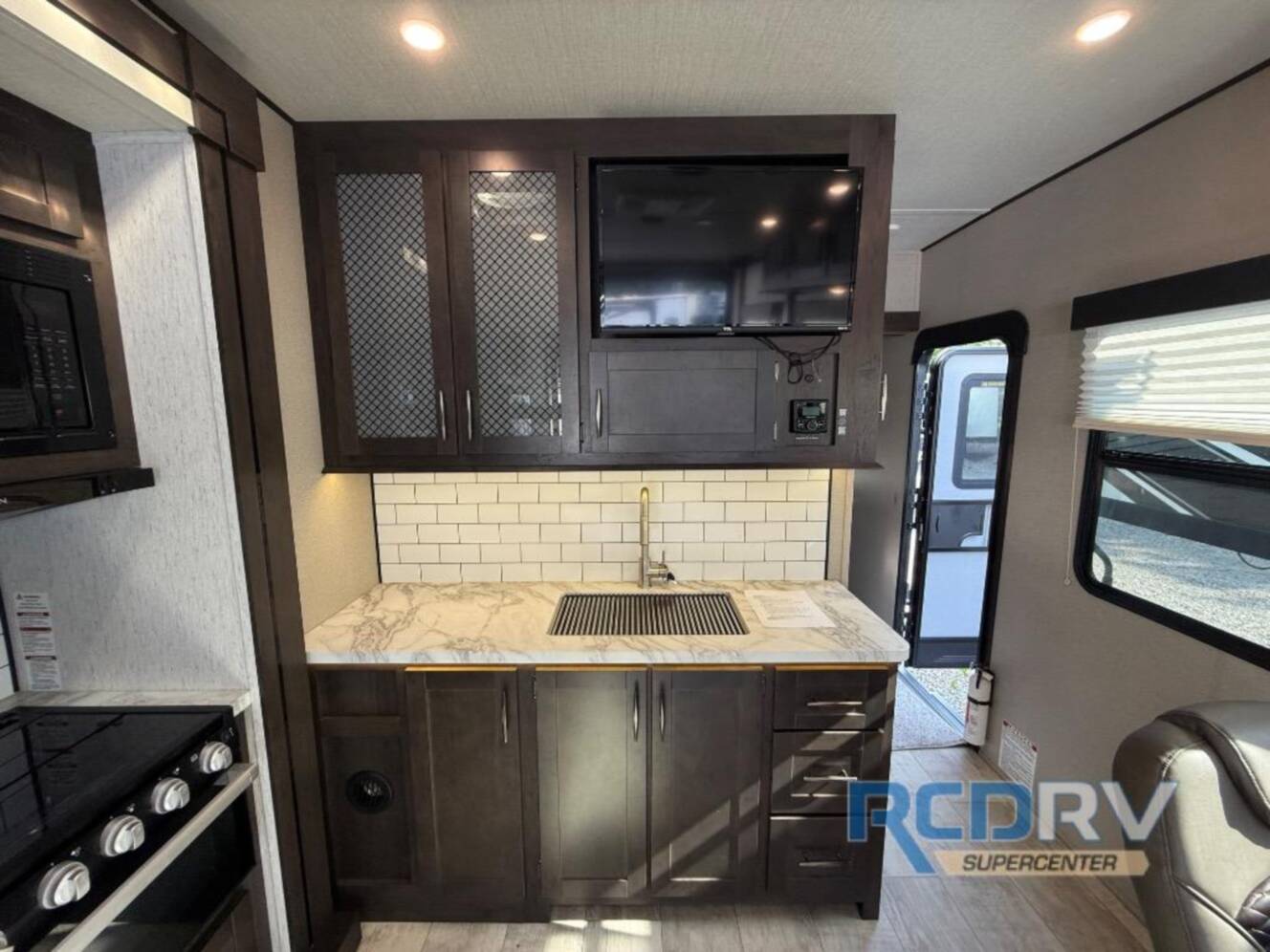 A photo of this 2022 Grand Design Momentum G-Class 25G
