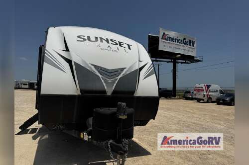 2019 Crossroads Rv Sunset Trail Super Lite SS262BH in seguin TX