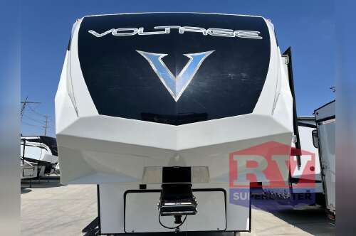 2019 Dutchmen Rv Voltage V4185 in menifee CA
