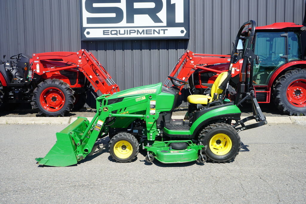 2016 John Deere 1025R in Orono, ME