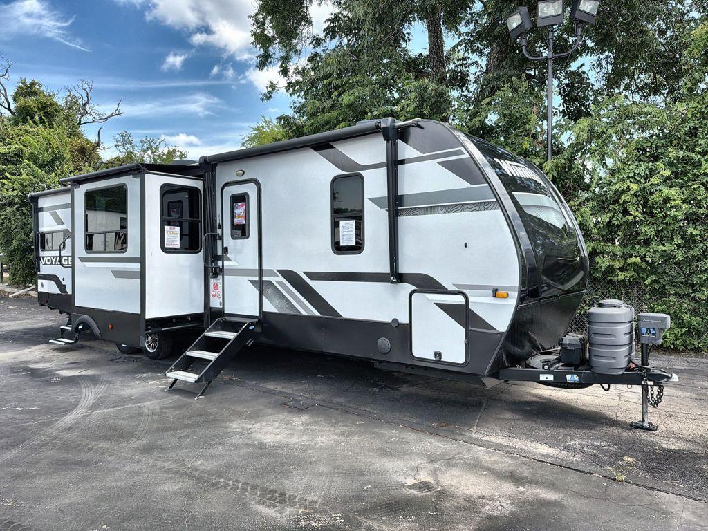 2024 Winnebago Industries Towables Voyage V3438RK in kerrville TX
