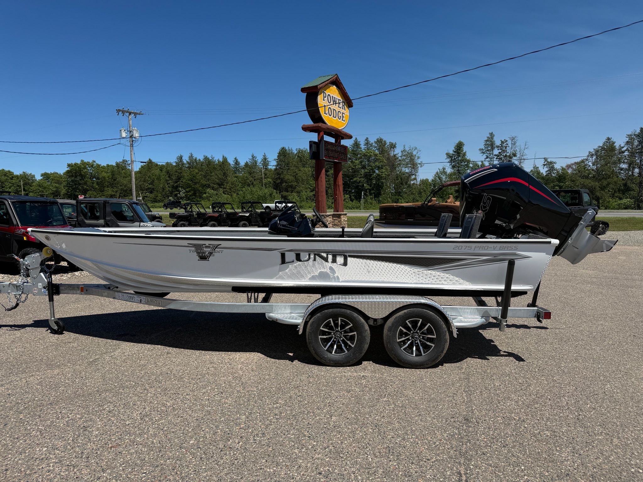 2027 Lund 2075 PRO V BASS XS in brainerd MN