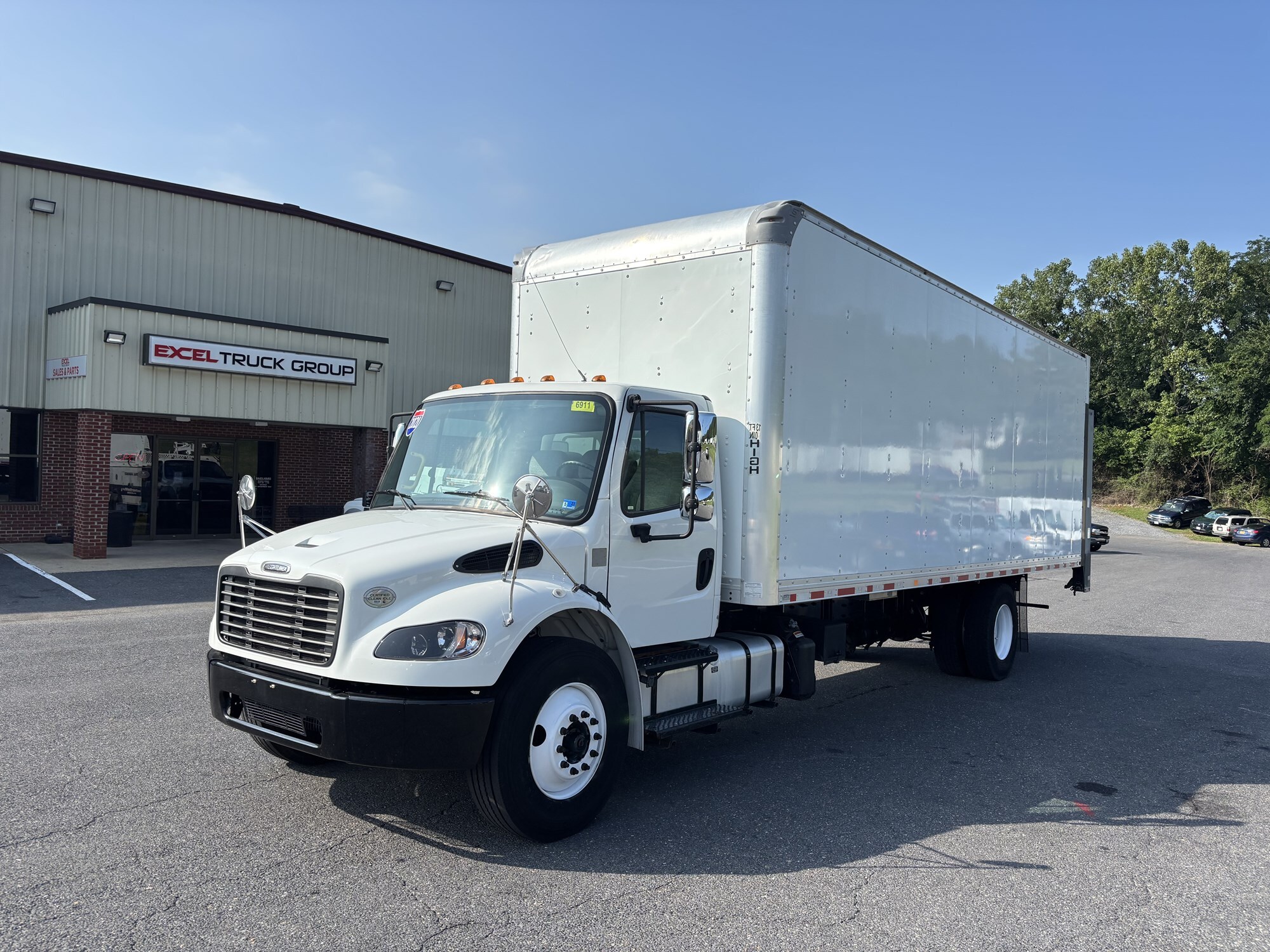 2021 FREIGHTLINER BUSINESS CLASS M2 106 in Weyers Cave, VA