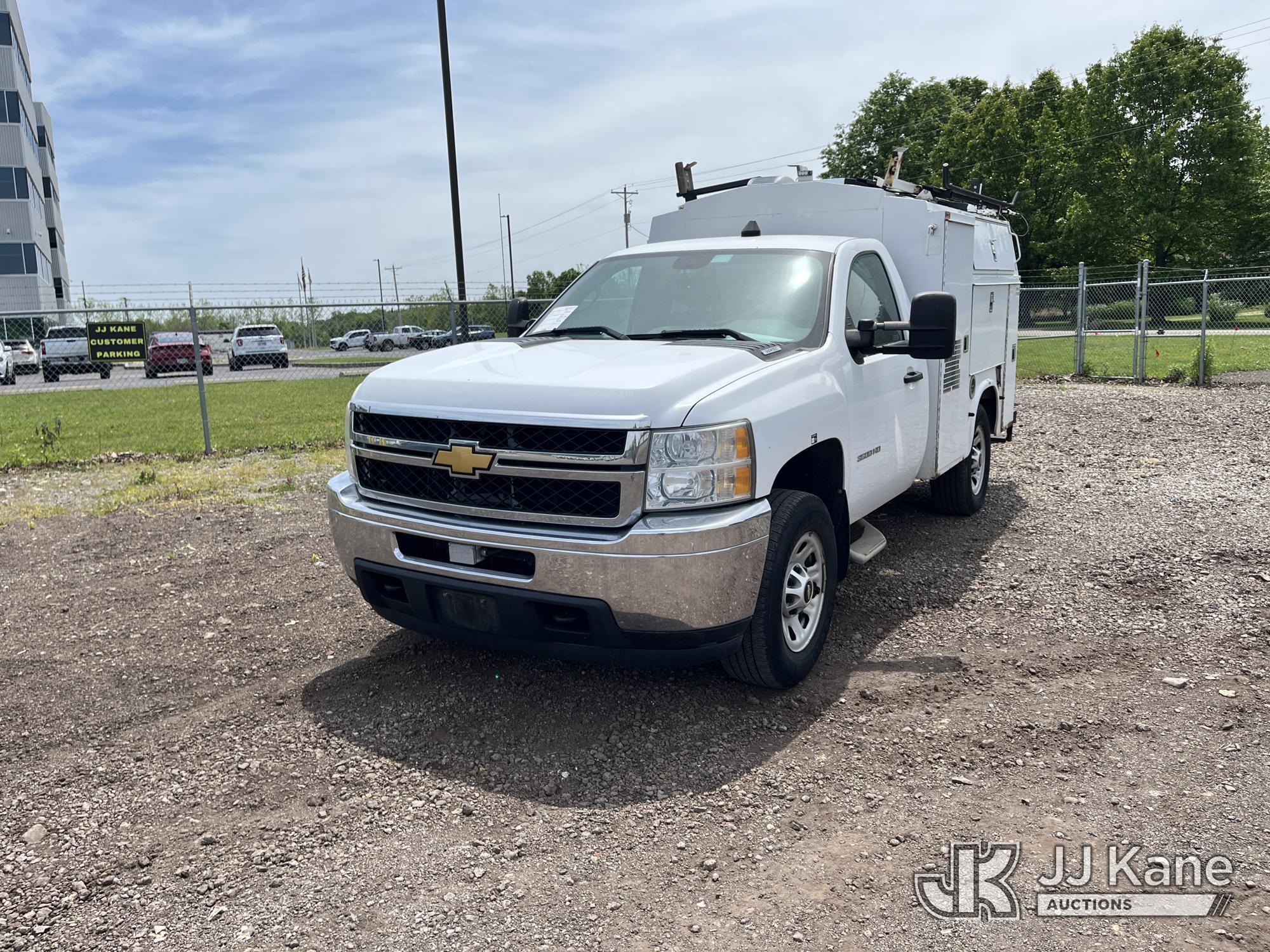 2014 Chevrolet Silverado 3500HD in Louisville, OH