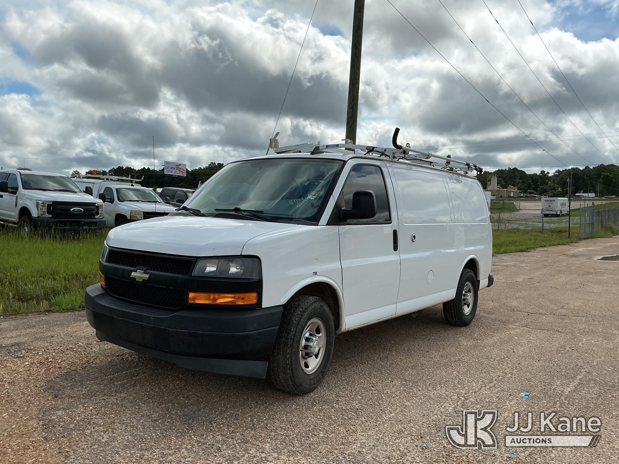 2018 CHEVROLET Express G2500 in Byram, MS