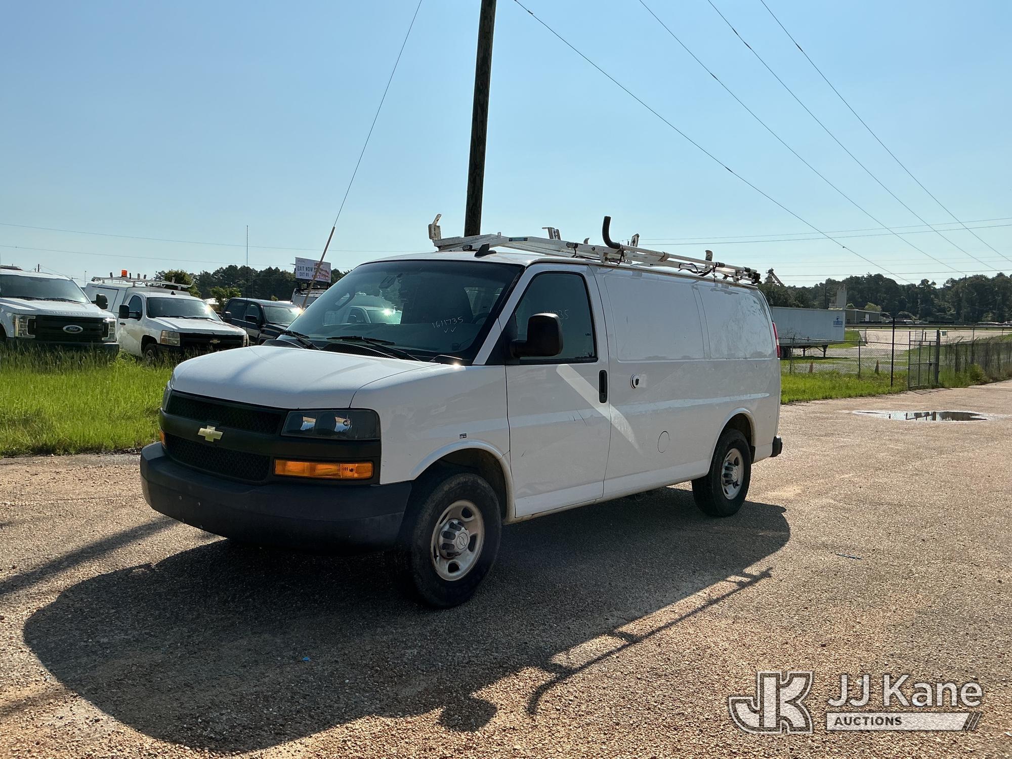 2018 CHEVROLET Express G2500 in Byram, MS