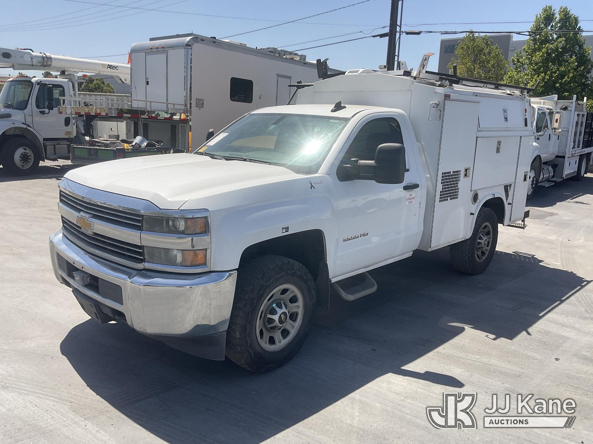 2015 Chevrolet Silverado 3500HD in Jurupa Valley, CA