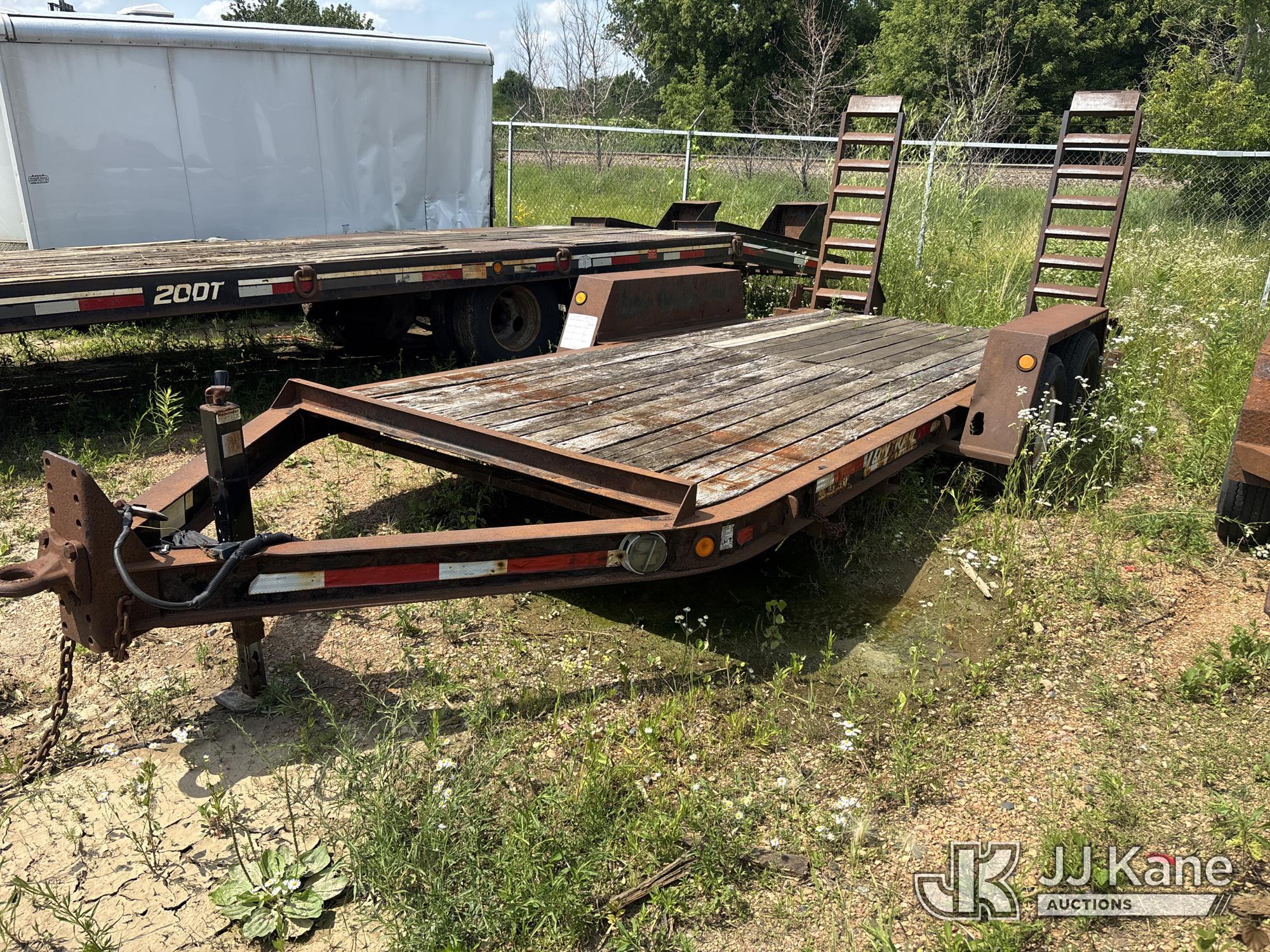 2006 Monroe Towmaster Trailer in Shakopee, MN