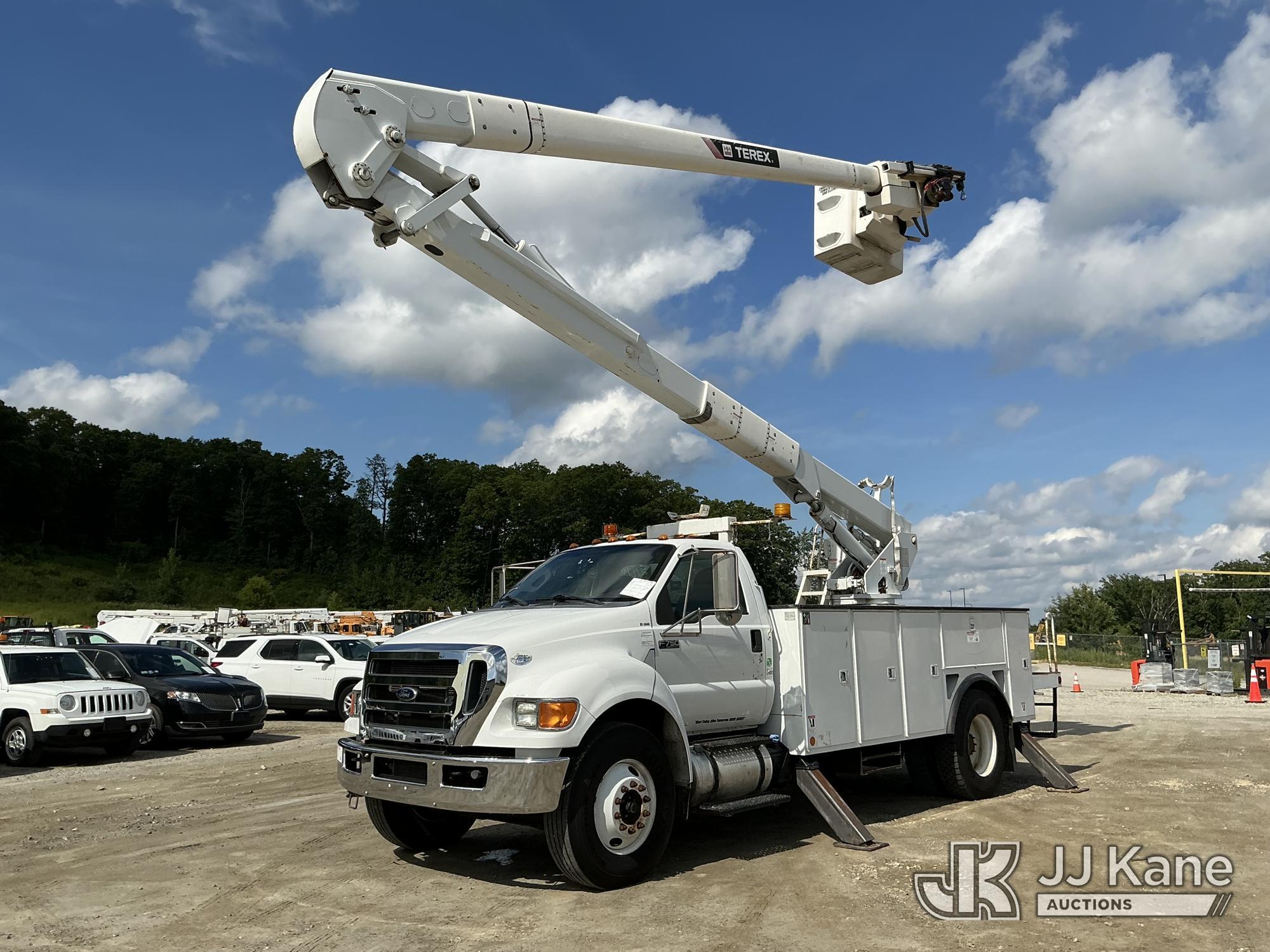 2015 Ford F-750 in Shrewsbury, MA