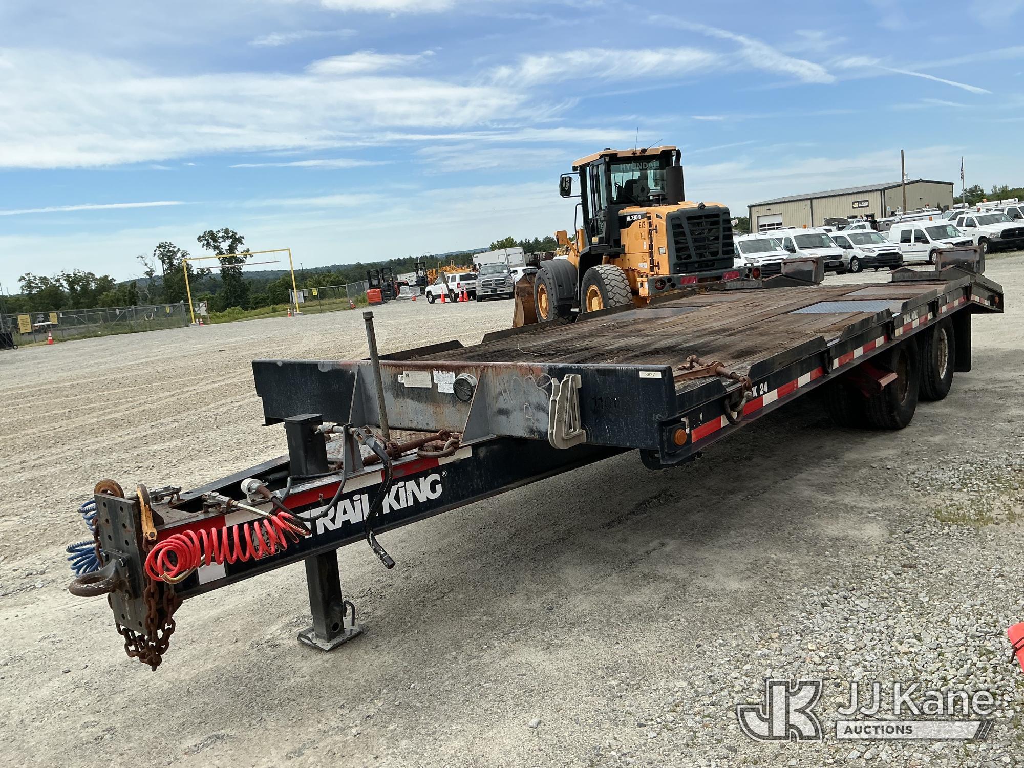 2008 TRAIL KING TRAILER in Shrewsbury, MA