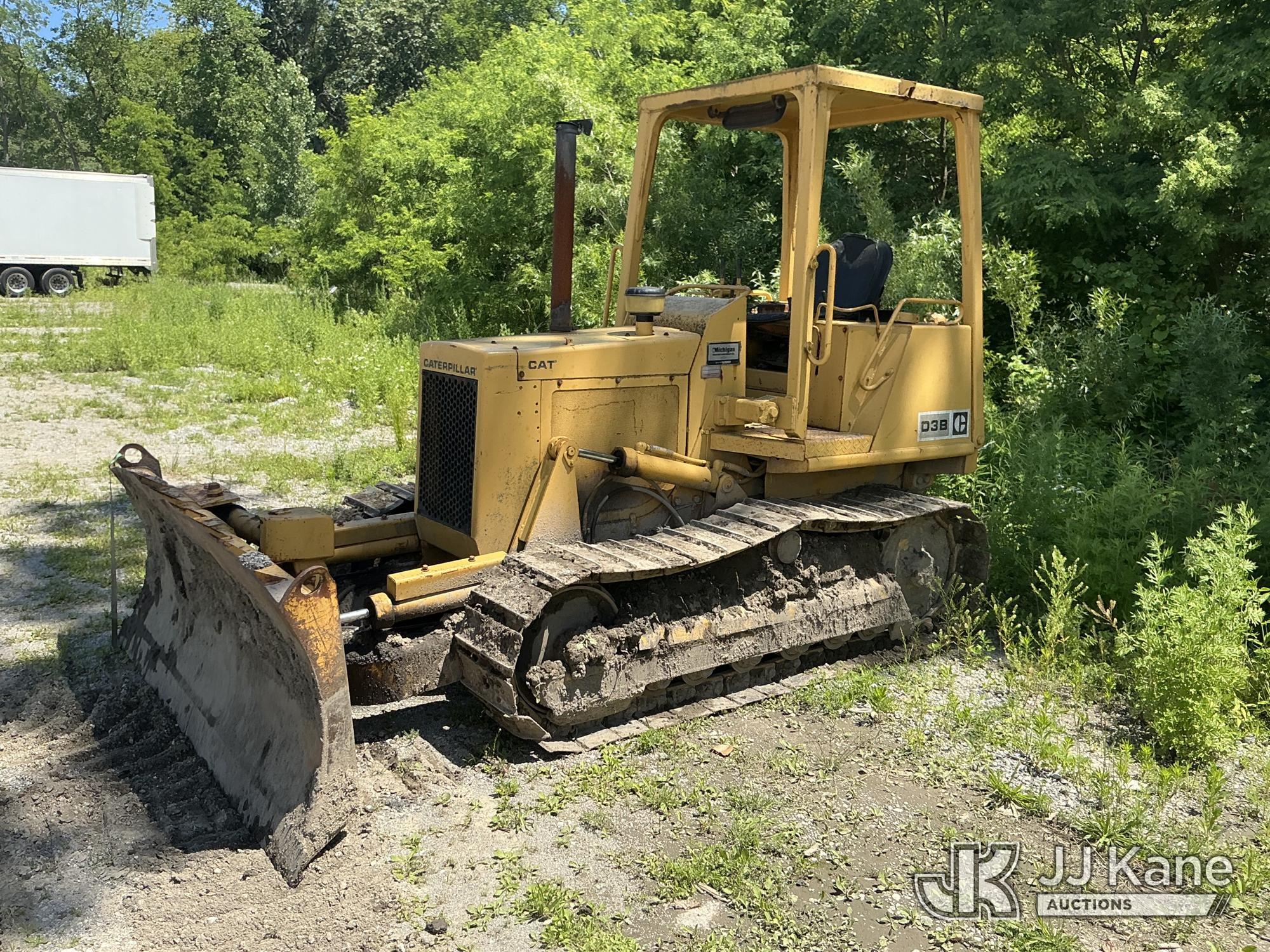 1987 Caterpillar D3B in Hobart, IN