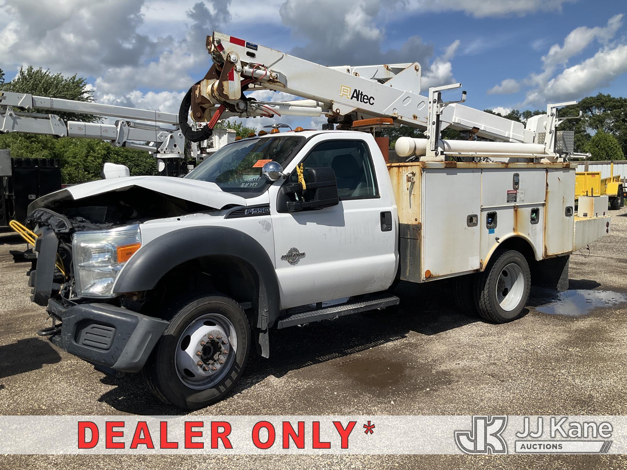 2015 FORD F550 in South Beloit, IL