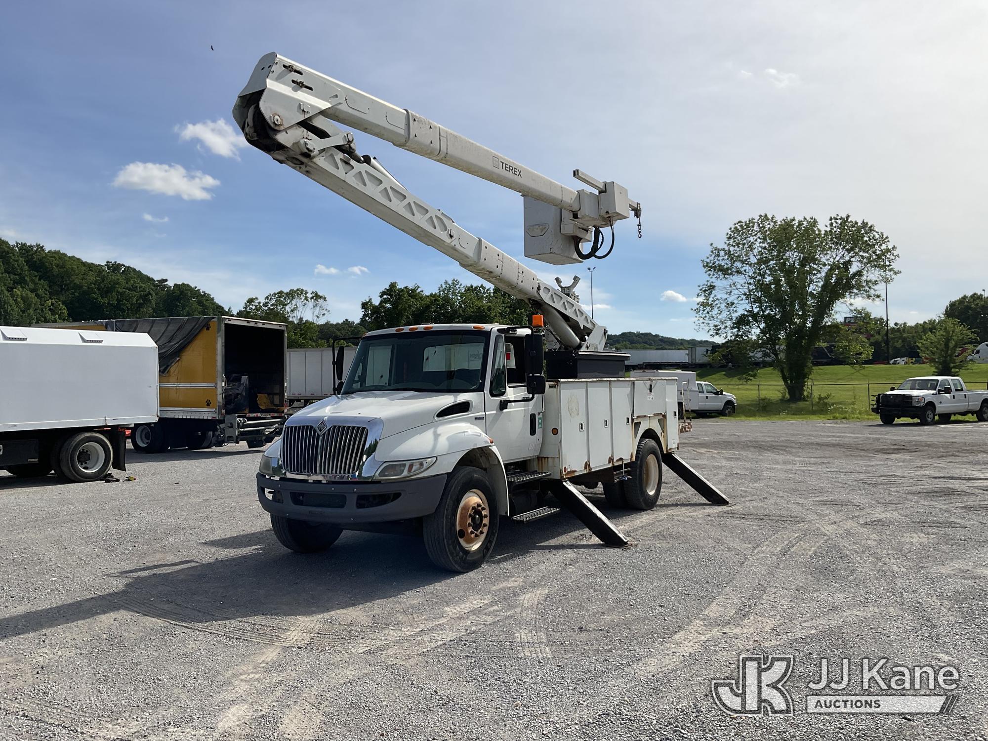 2009 International 4300 in Kingston Springs, TN