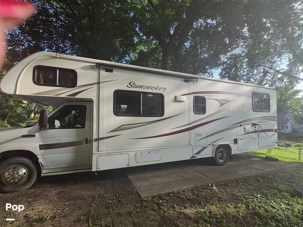 2017 Forest River Sunseeker 3170DS in atchison KS