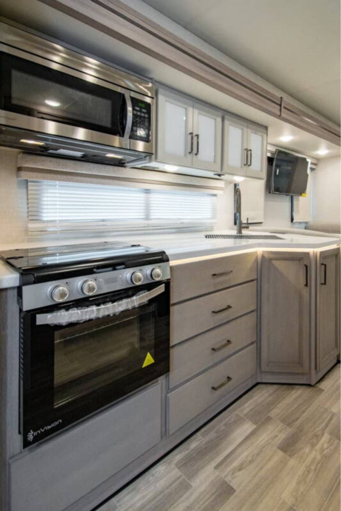 A photo of this 2027 Thor Motor Coach Windsport 35J