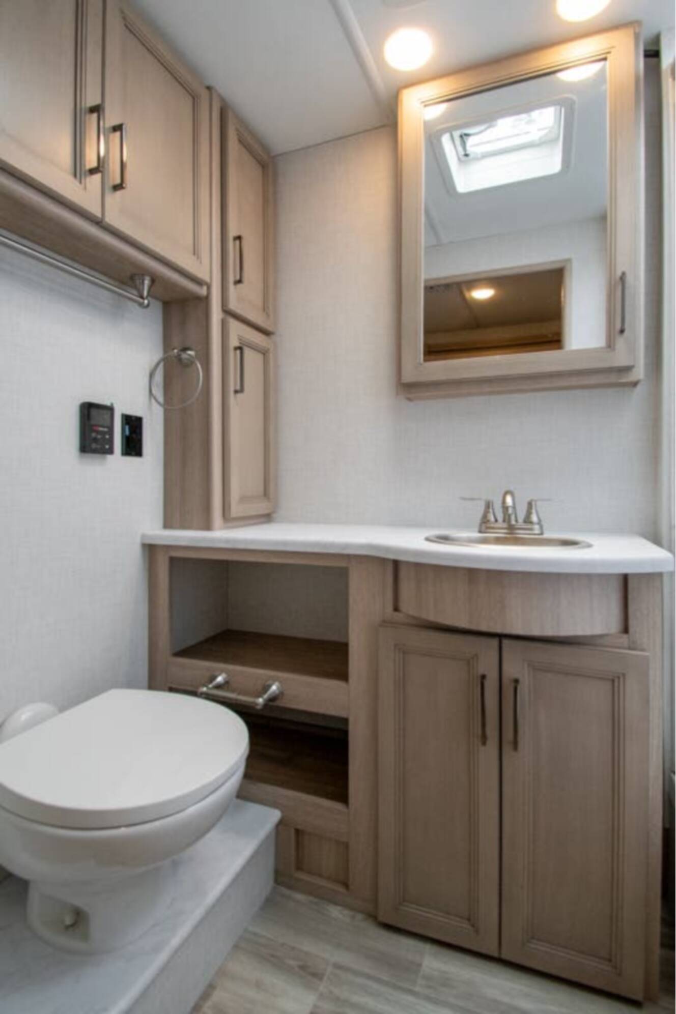 A photo of this 2027 Thor Motor Coach Windsport 35J