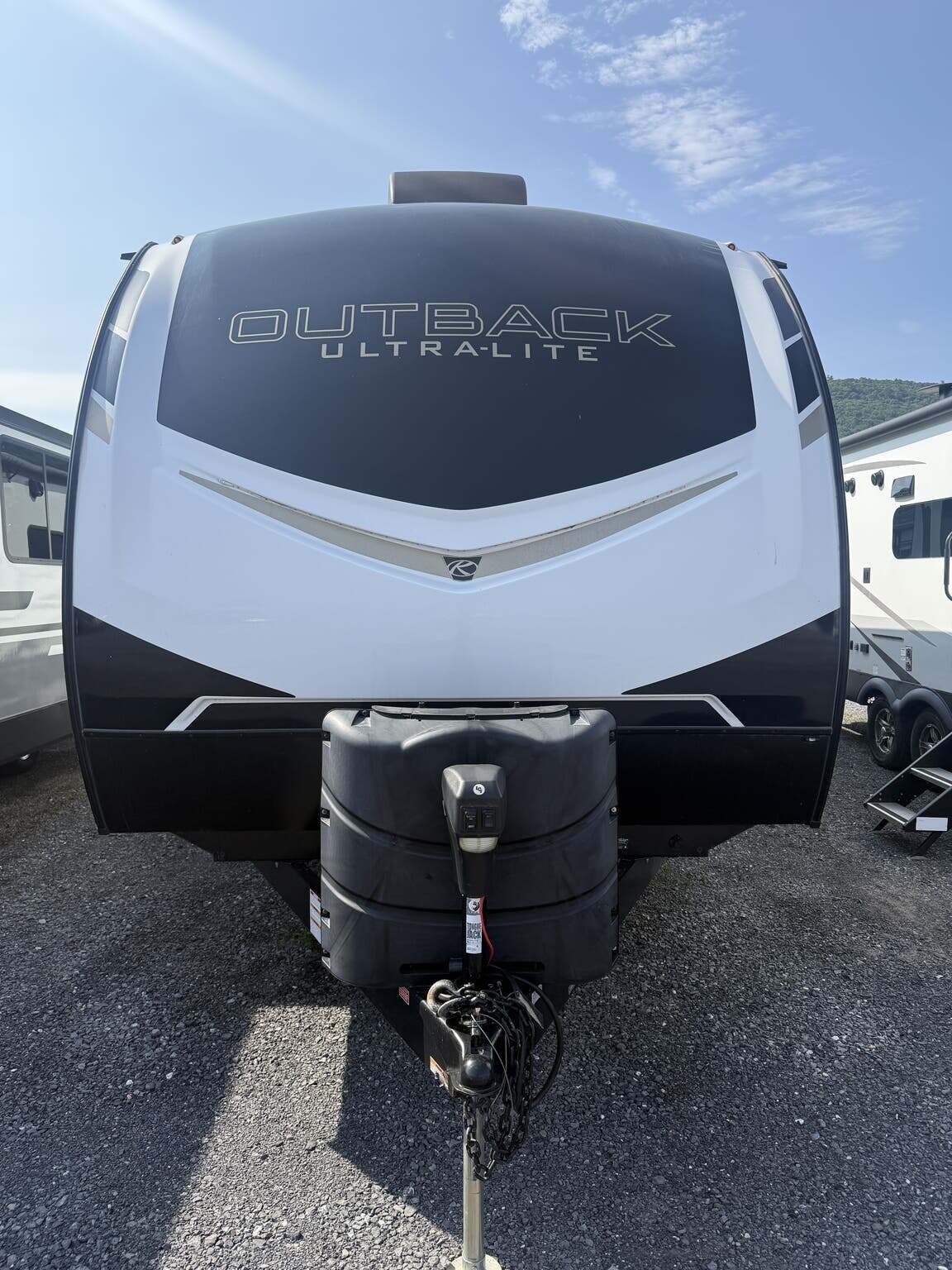 2022 Keystone Outback Ultra-Lite 302UBH in mill hall PA