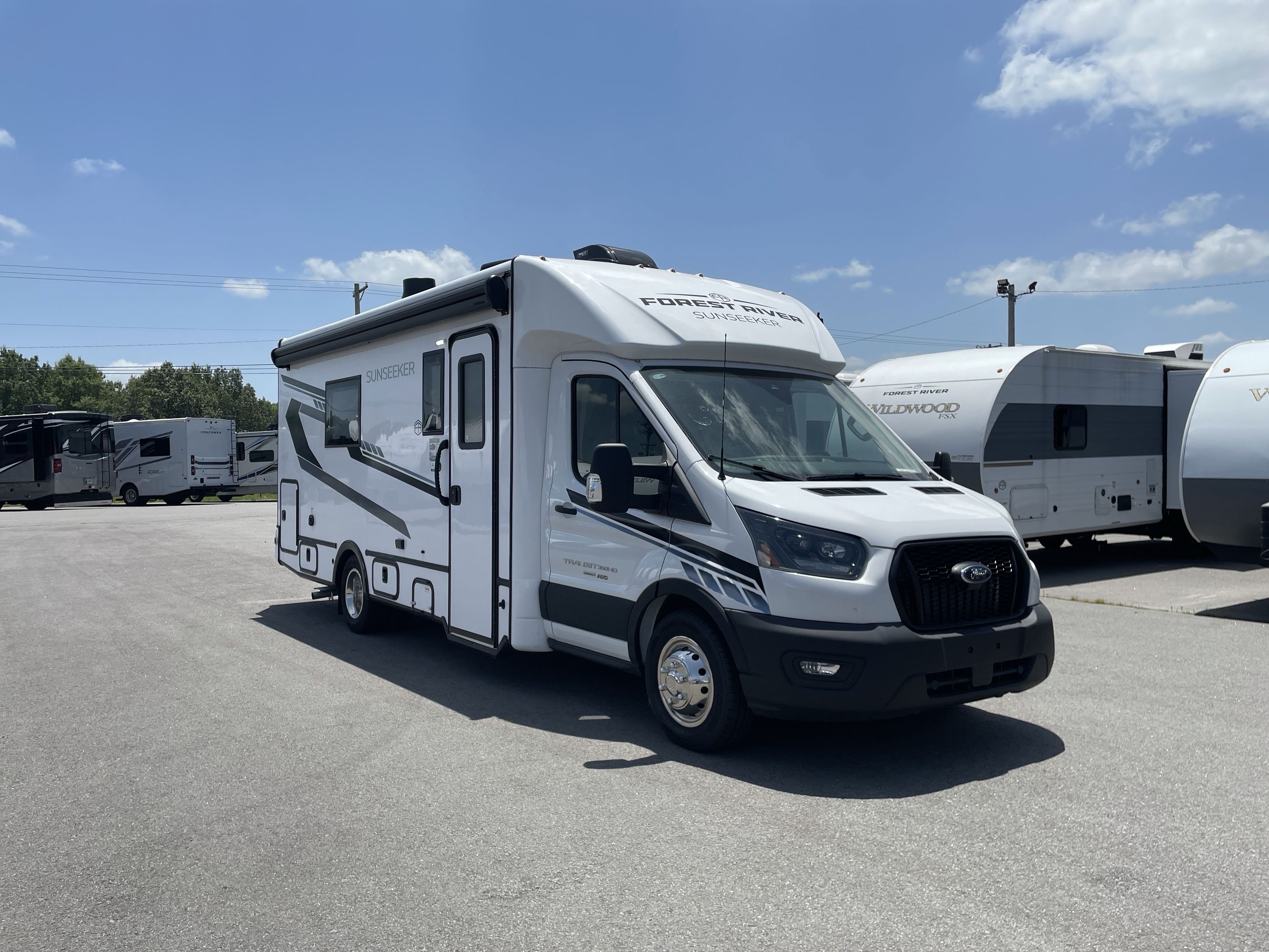 2026 Forest River SUNSEEKER TS 2370AFAWD in sherwood AR