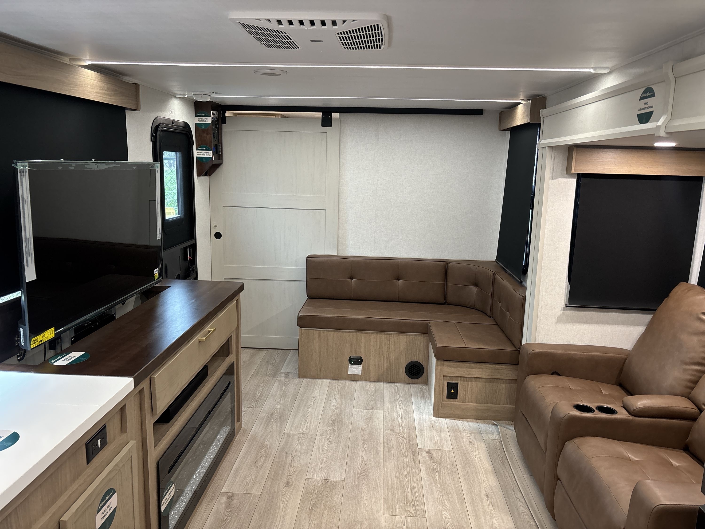 2026 Dutchmen EDDIE BAUER EXPEDITION 295BH in council bluffs IA