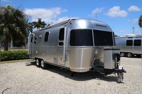 2026 Airstream Globetrotter 25FB in ft. myers FL