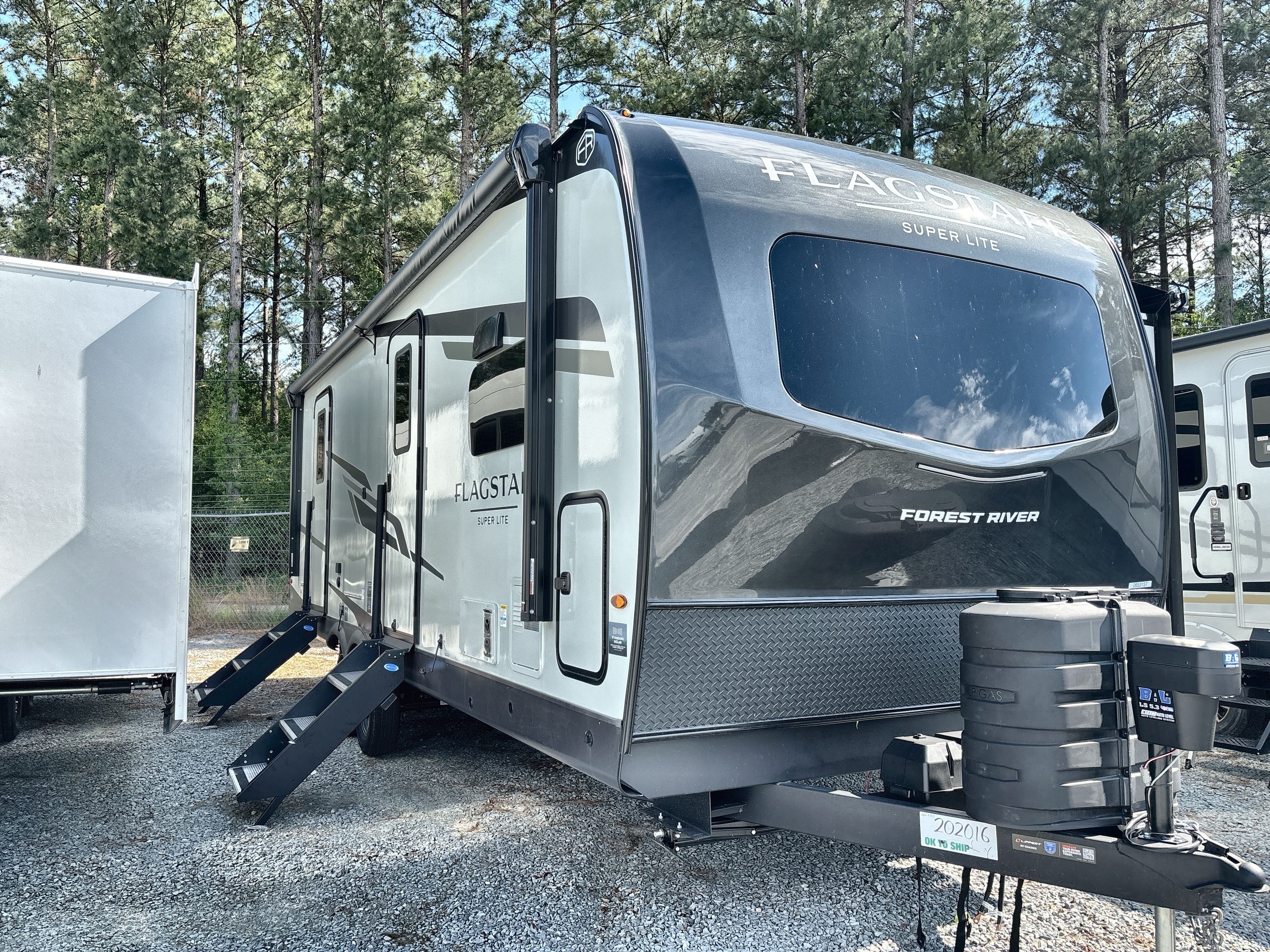 2026 Forest River FLAGSTAFF SUPER LITE 26FKBS in hope mills NC