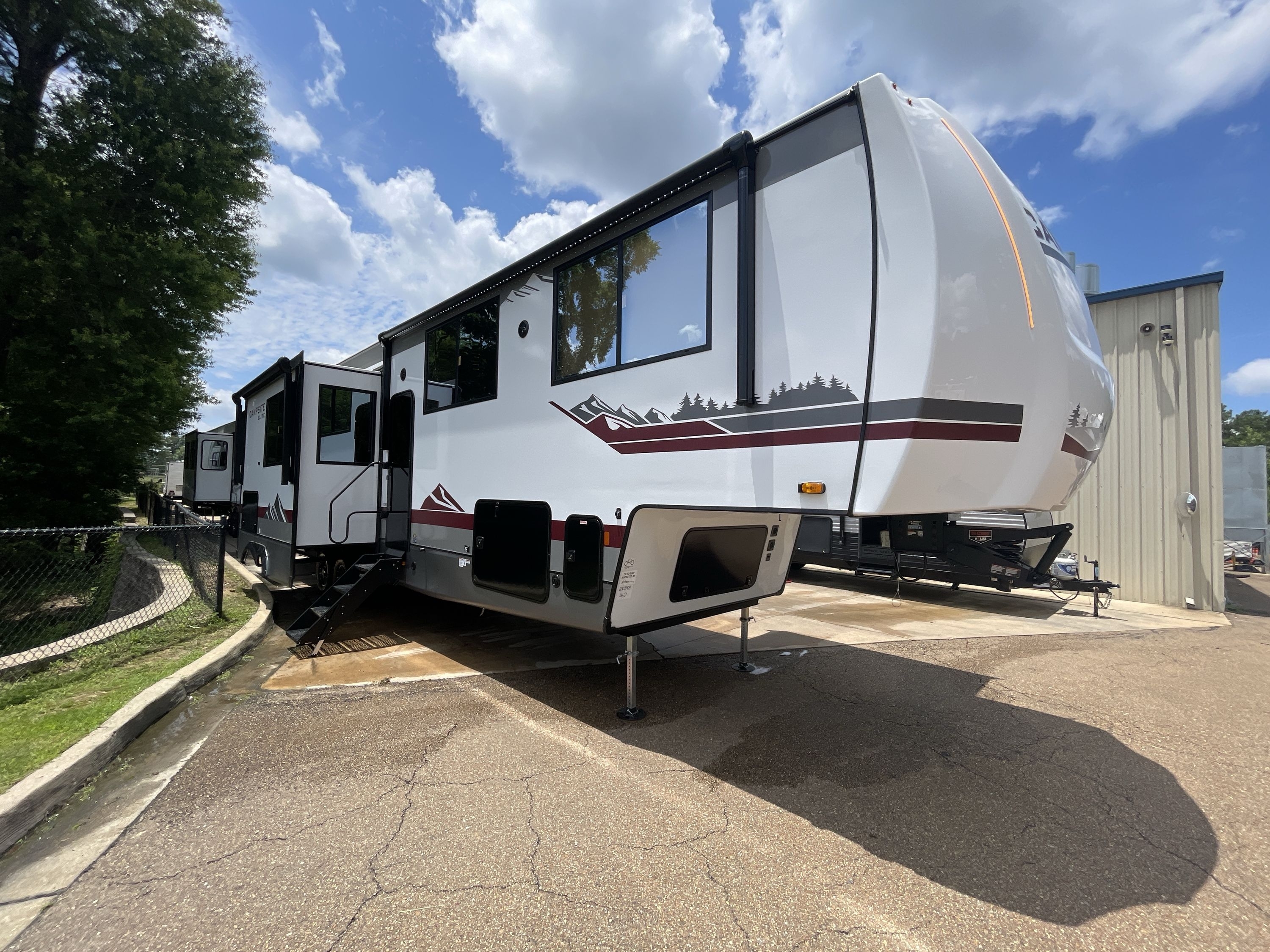 2027 Forest River CAMPSITE ELITE 36JI in jackson MS