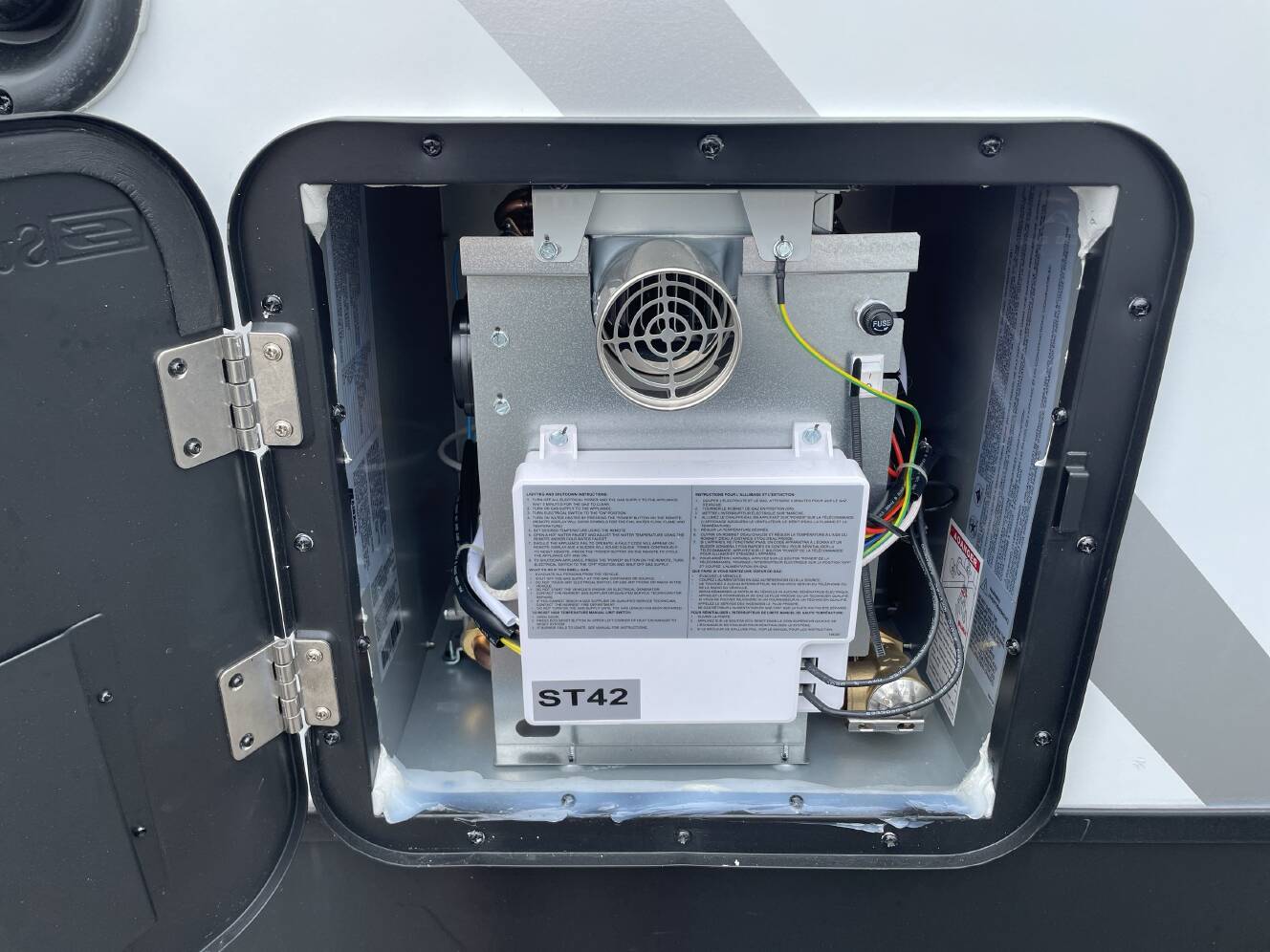 A photo of this 2027 Keystone COLEMAN LIGHT 22BX